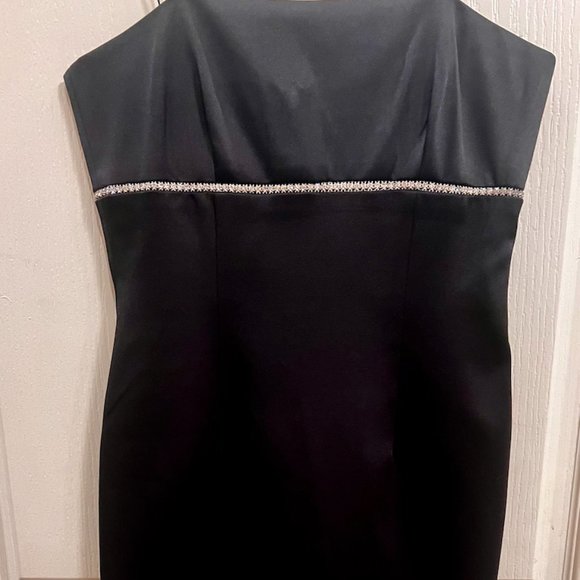 Laundry By Shelli Segal Dresses & Skirts - LAUNDRY Black Formal Strapless Dress. Size O